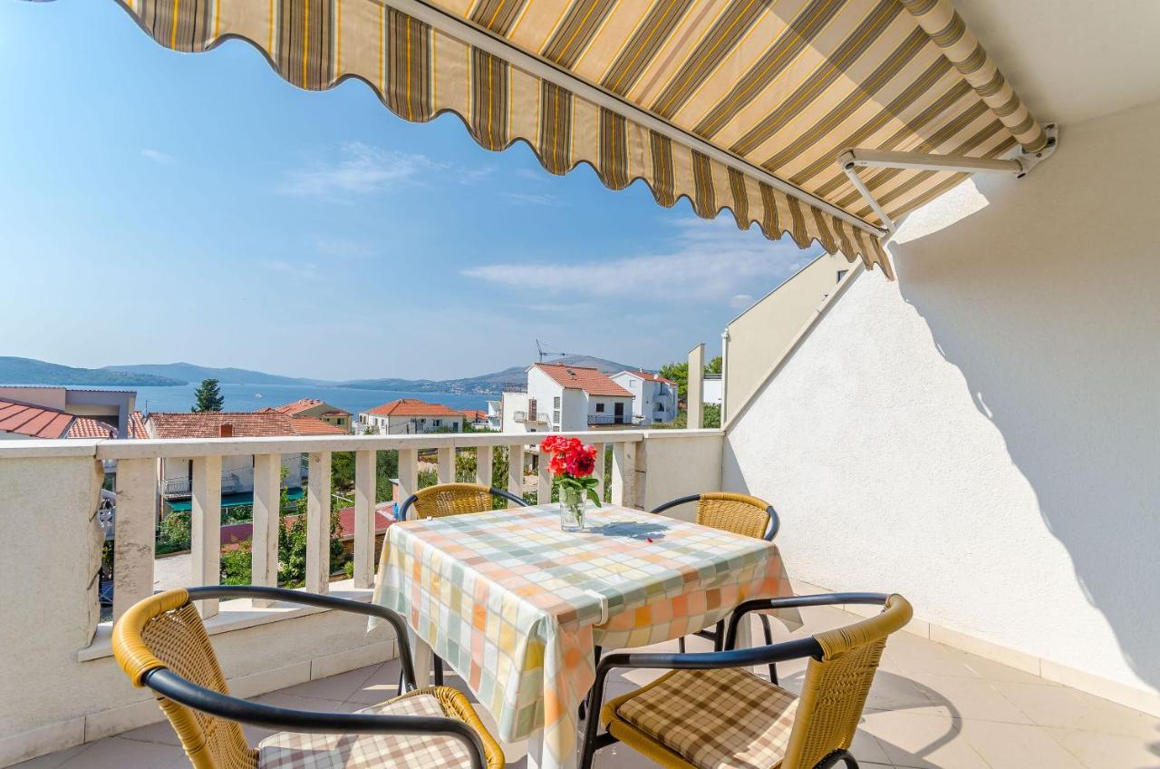 Apartments Tily Trogir Buitenkant foto