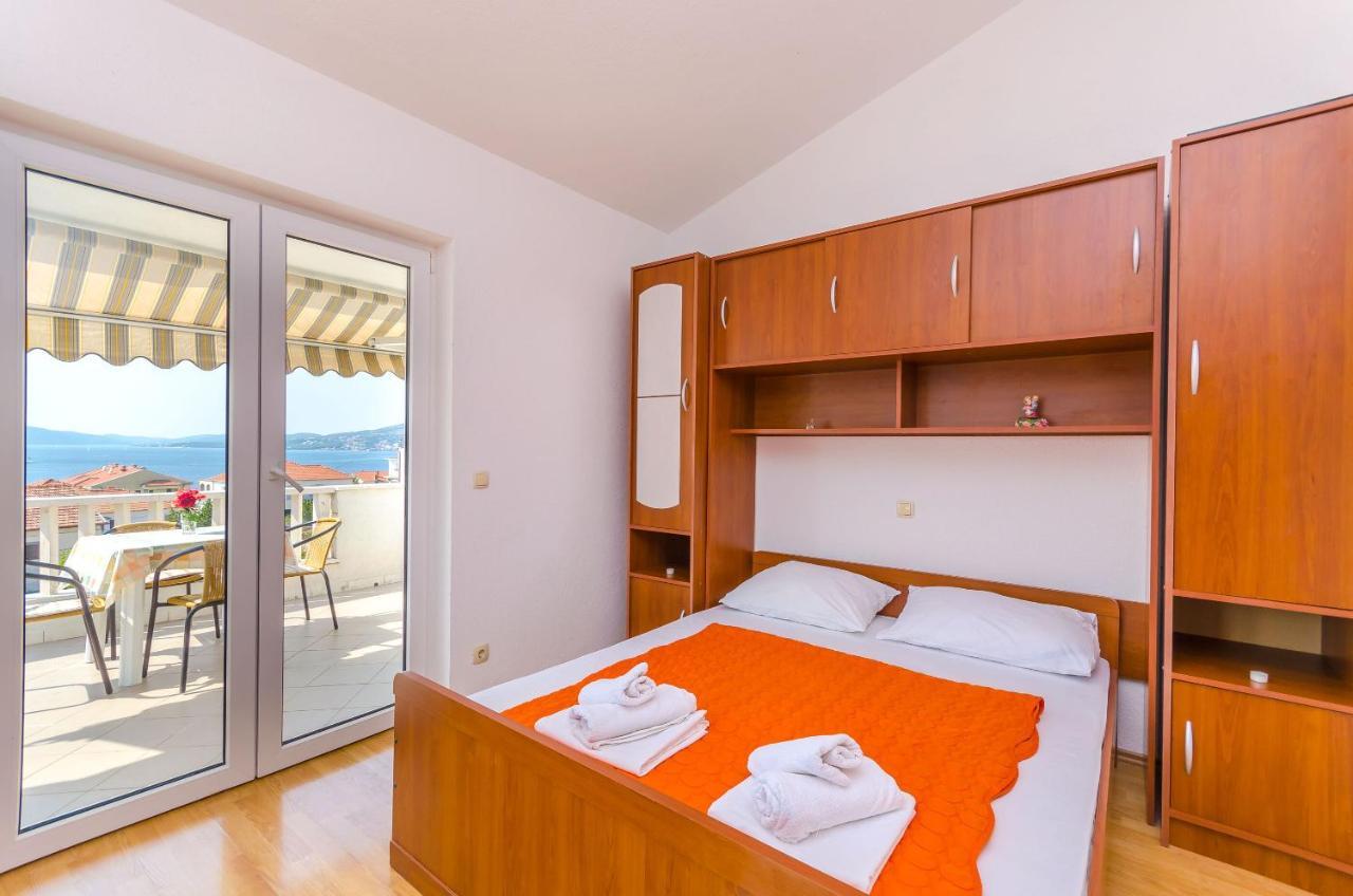 Apartments Tily Trogir Buitenkant foto