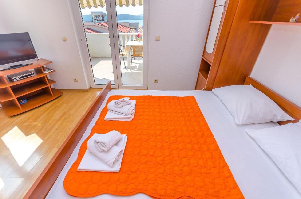 Apartments Tily Trogir Buitenkant foto