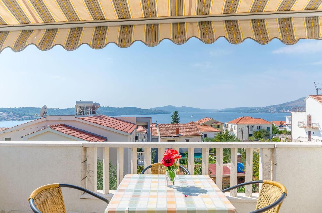 Apartments Tily Trogir Buitenkant foto