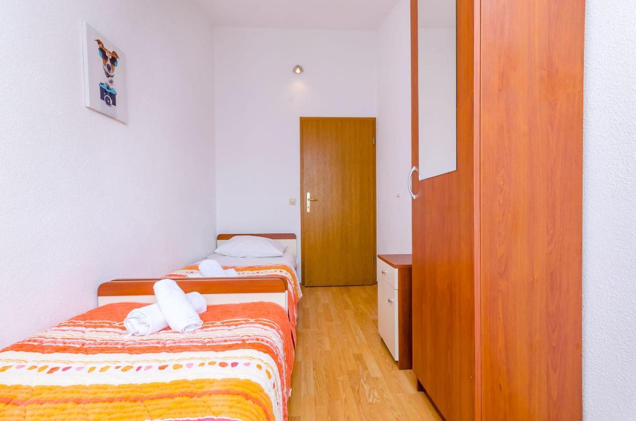 Apartments Tily Trogir Buitenkant foto