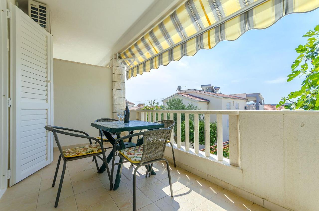 Apartments Tily Trogir Buitenkant foto