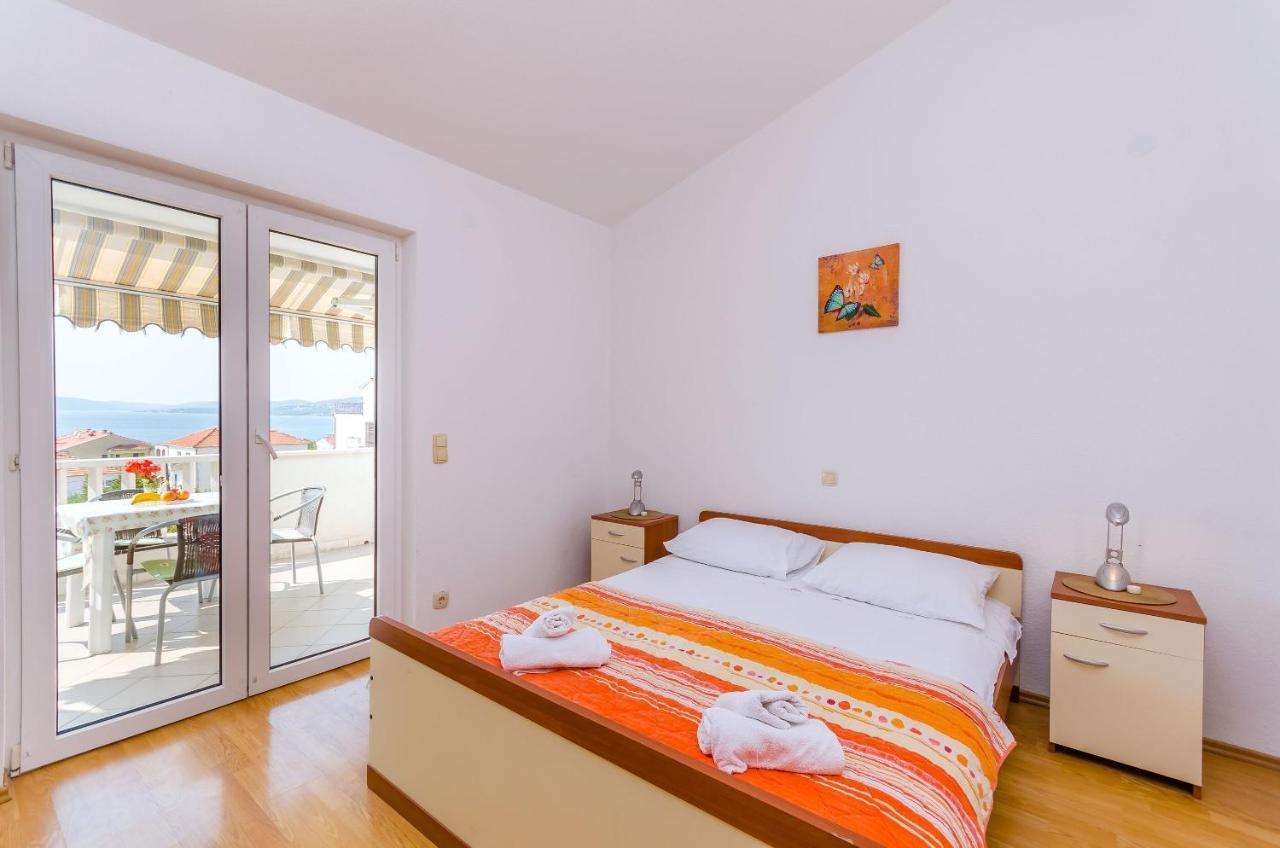 Apartments Tily Trogir Buitenkant foto