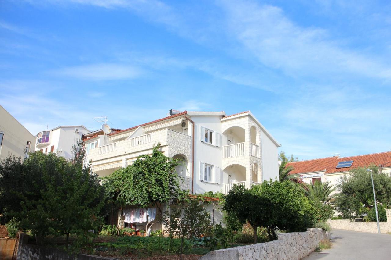 Apartments Tily Trogir Buitenkant foto
