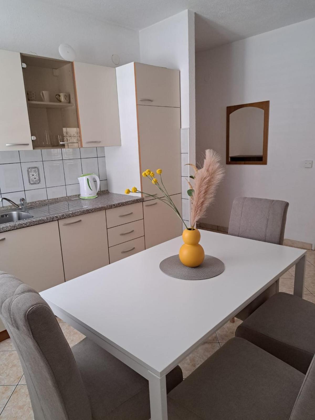Apartments Tily Trogir Buitenkant foto